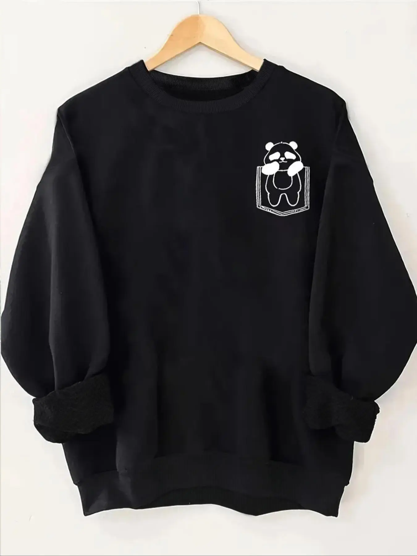 Women's Cartoon Panda Print Crew Neck Sweatshirt, Casual Long Sleeve Pullover for Fall & Winter, Women's Clothes for Daily Wear