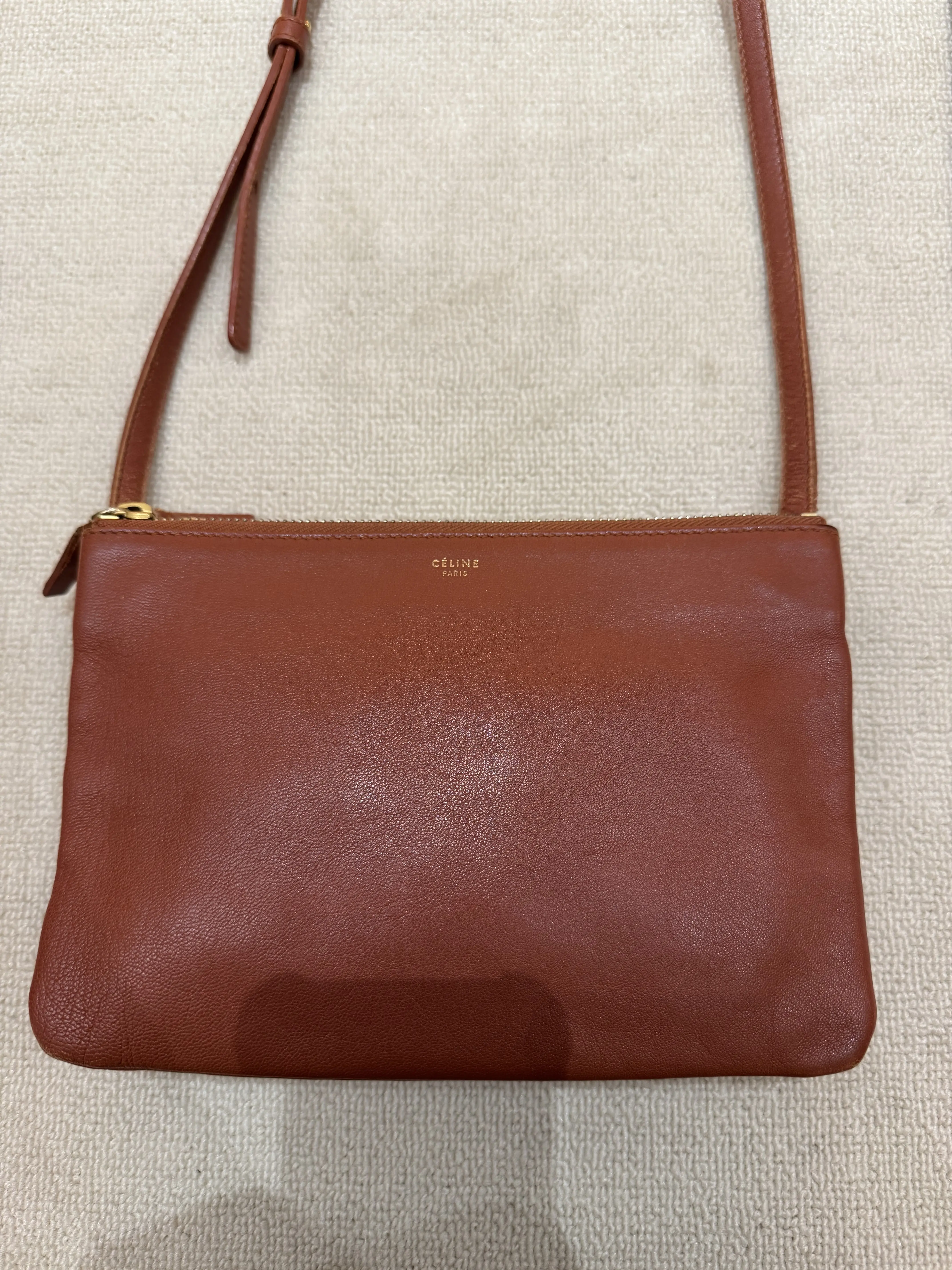 Pre-owned Celine Leather Crossbody Pouch (Tan / Caramel)