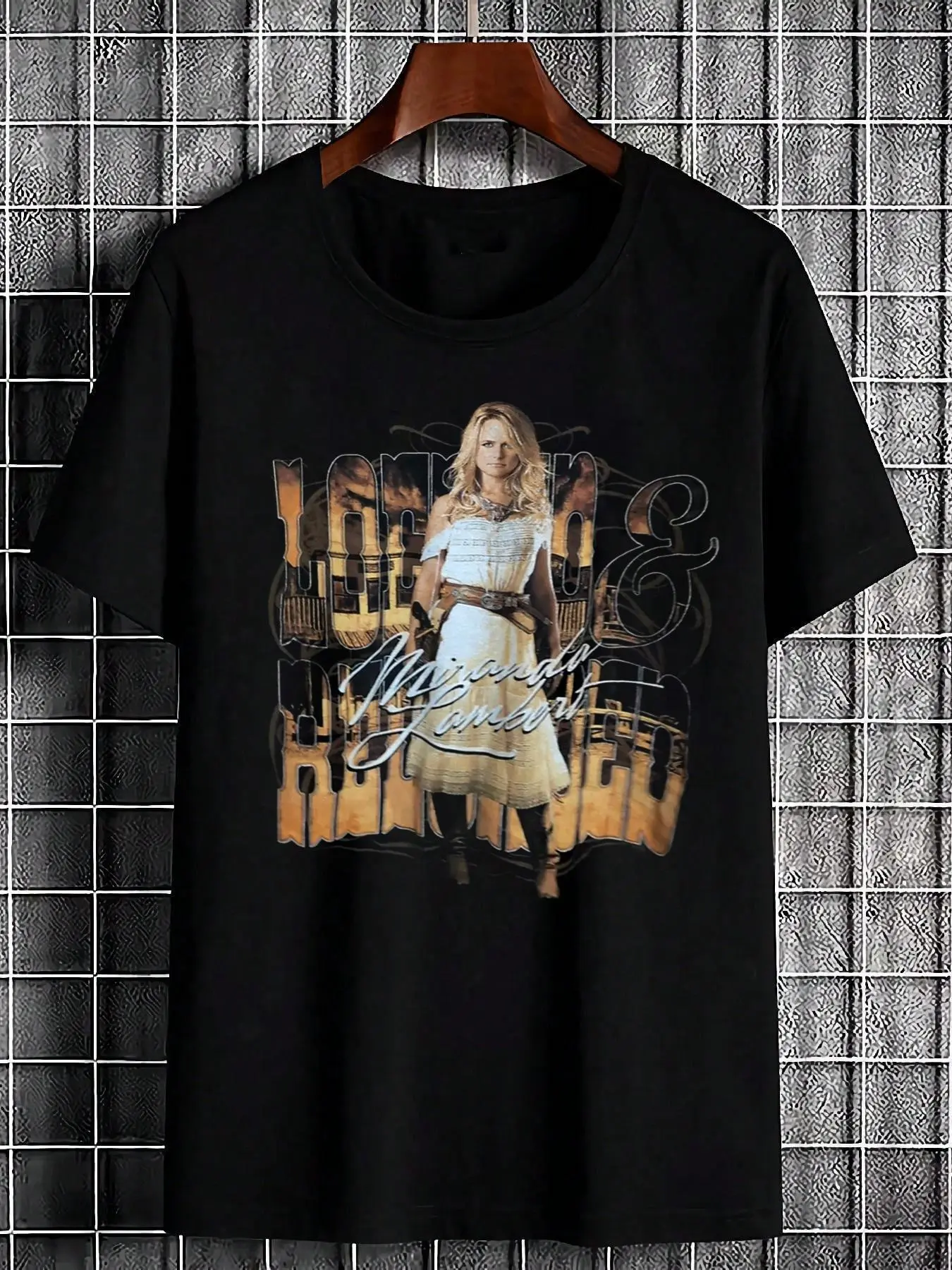 2013 Miranda Lambert Concert Tshirt - Locked & Loaded Tour HGB10801
