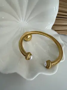 PEARL STAINLESS STEEL CUFF