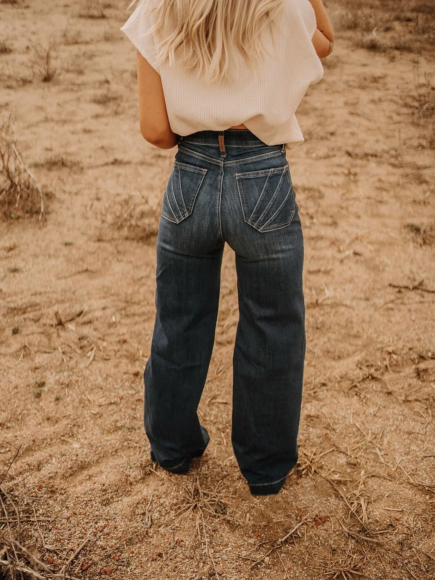 Ariat Women's Penelope Ultra High-Rise Wide Leg Trouser Jeans - Stretch Cotton Spandex-Polyester-Elastane Fabric, Fitted Hip, Lady's Bottom Pants, 25.5" Leg Opening, 29R, 30R, Stretch Fabric
