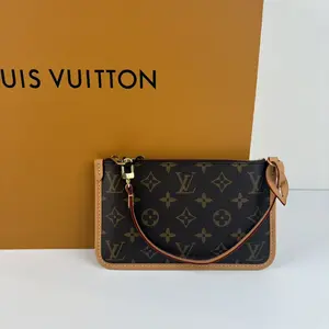 Pre-owned Louis Vuitton Monogram Carryall PM Pochette