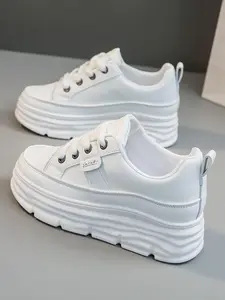 Women's Fashionable Lace Up Low Top Sneakers, Low Cut, Casual Comfortable Breathable Sports Shoes, Female All-match Round Toe Skate Shoes for Daily Wear, Closed