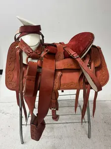 Charro Saddle 15.5” – Natural Tan Bordada “El Caporal” (Set Completo)