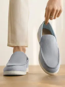 Men's Suede Slip-On Walking Shoes Non-Slip Wear-Resistant Outsole Soft Elastic Lining Lazy Casual Commute Shoes Durable Casual Shoes
