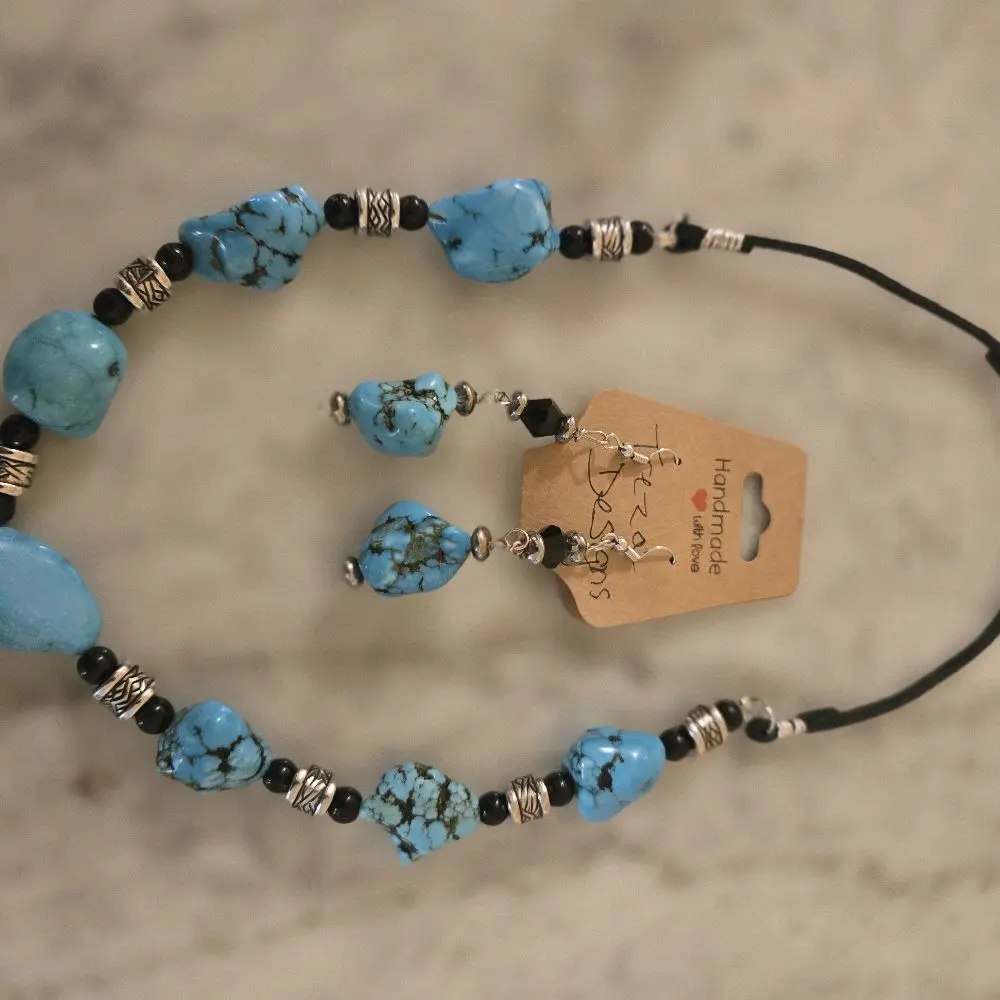 Faux Turquoise Necklace