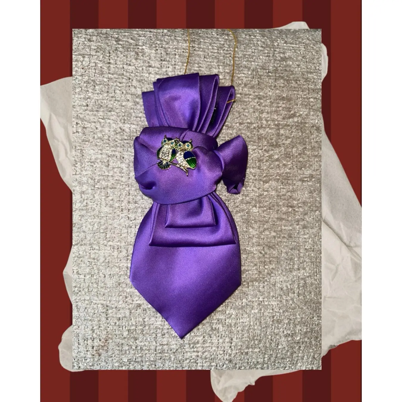 Purple Custom Necktie with Removable Owl Brooch - Elegant Accessory for Men's Formal Wear