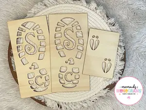 Santa Boot & Reindeer Footprint Stencil Set – Christmas Magic Trail Kit