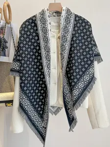 Women's Geometric Pattern Triangle Shawl Wrap, Soft Fitted Shape Warm Scarf for Fall & Winter, Stylish Fashion Accessory for Women and Girls