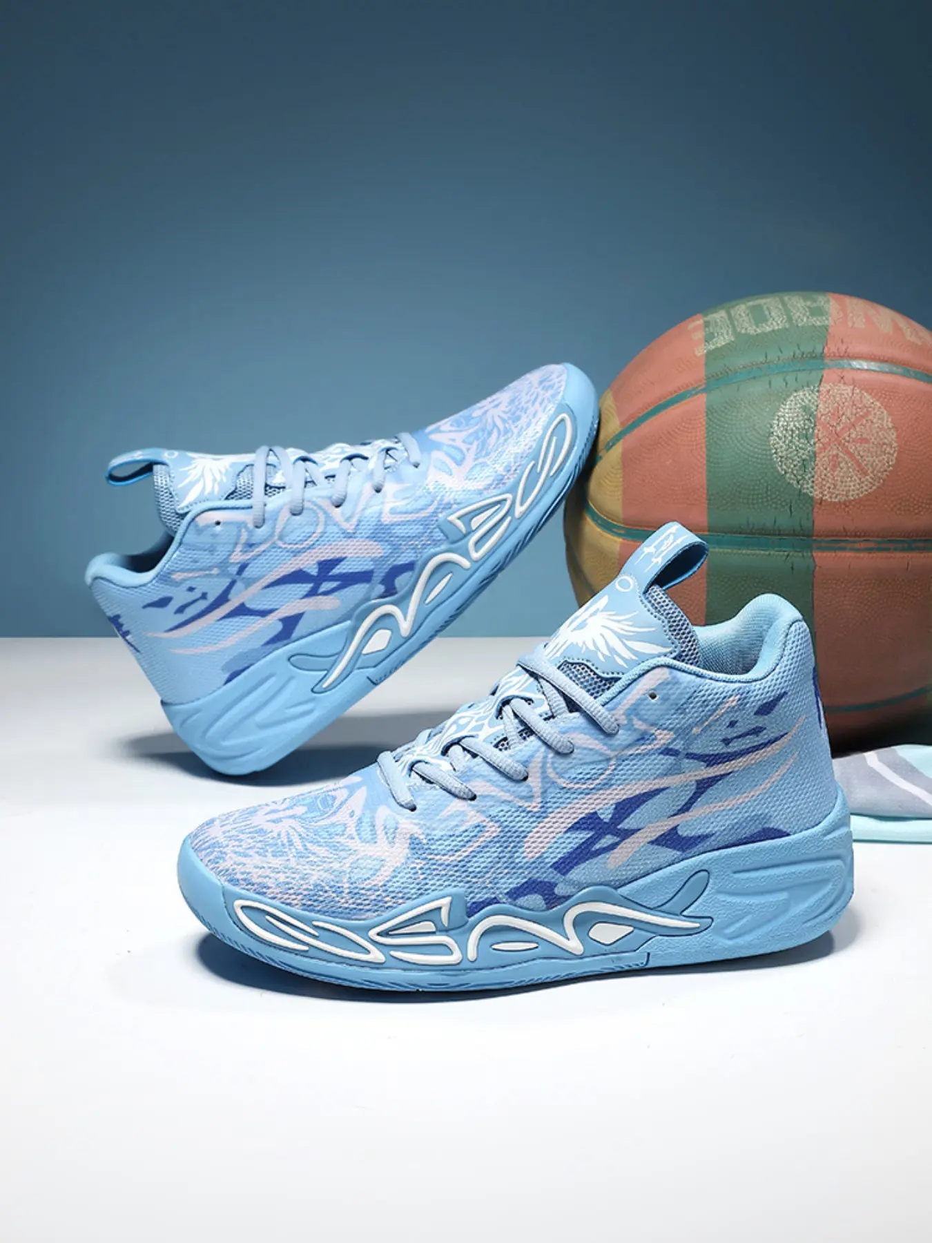 Couple Basketball Shoes, Breathable Comfort Fabric, Trendy Color Block Design, Anti-Slip Durable Sole, Sports Essential, Stylish Basketball Shoes, Athletic Basketball Shoes, Hoop Shoes, Hoops Shoes, Fashionable Sports Shoes