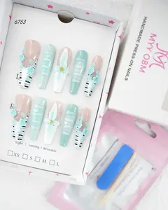 .DP.6753.Mint Green Gradient Carved Wearable Nails