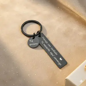 Drive Safe Keychain with Customizable Message Card, Letter Pattern Keychain Gift for Boyfriend, Spanish Style Valentine’s Day Birthday Gift
