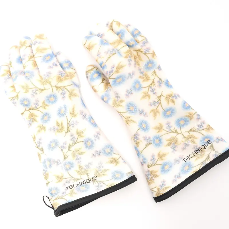 Technique Liquid Silicone Oven Gloves