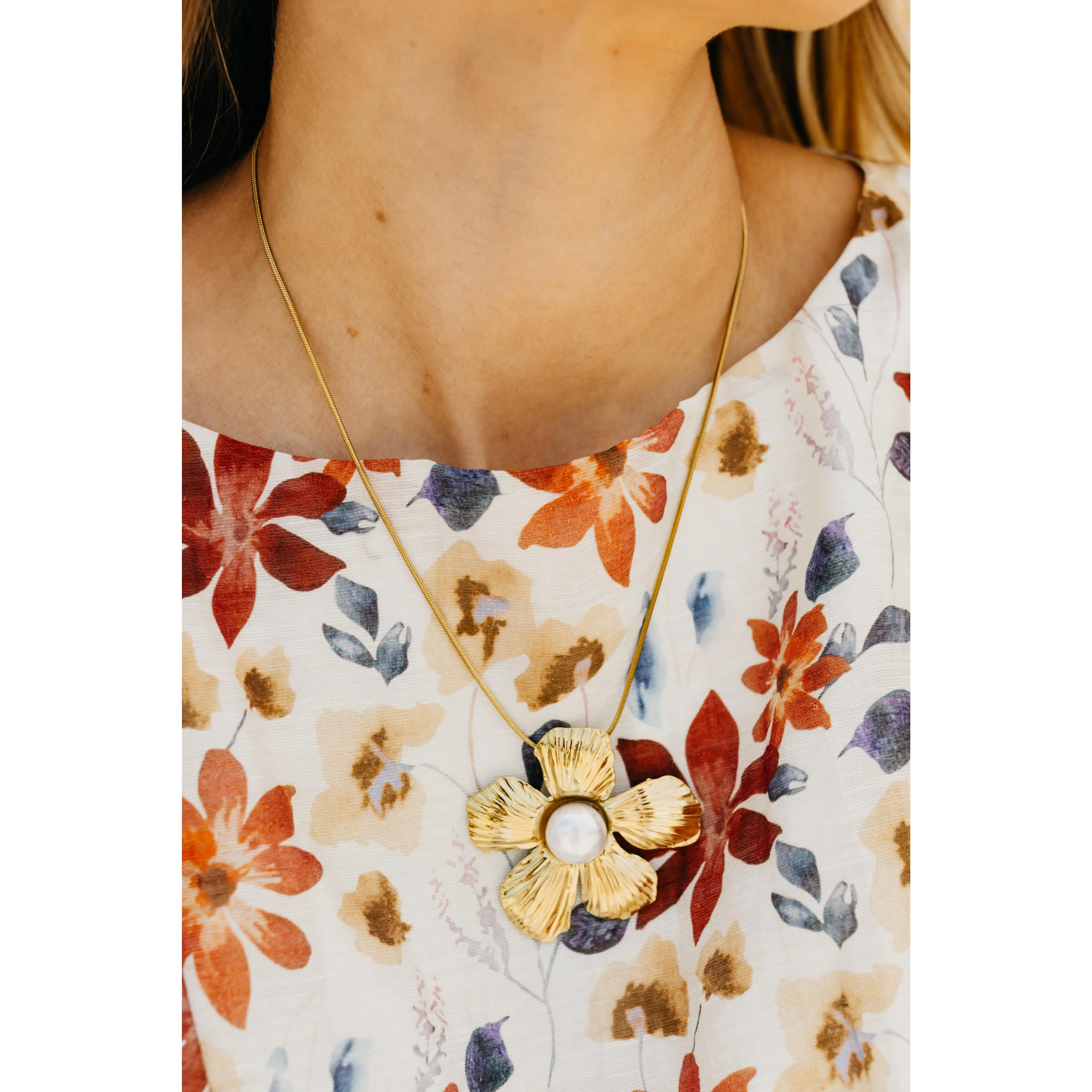 The Rosemary Flower Necklace
