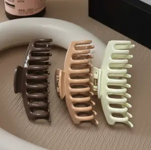 Silicone Hair Claw, Soft Bendable Hair Clip, Adjustable Large Hair Claw for Women, Comfortable Non-Slip Hair Accessories, Big Claw Clip for Long Thick Hair, Fashion Hair Holder, Durable Hair Styling Tool