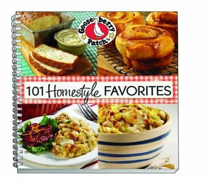 Used Soft Cover Book - 101 Homestyle Favorite Recipes (101 Cookbook Collection) by Gooseberry Patch - English, 0.86 lb, for Sunday Dinner, Delicious Desserts, Weeknight Meals, 0.86 Pounds