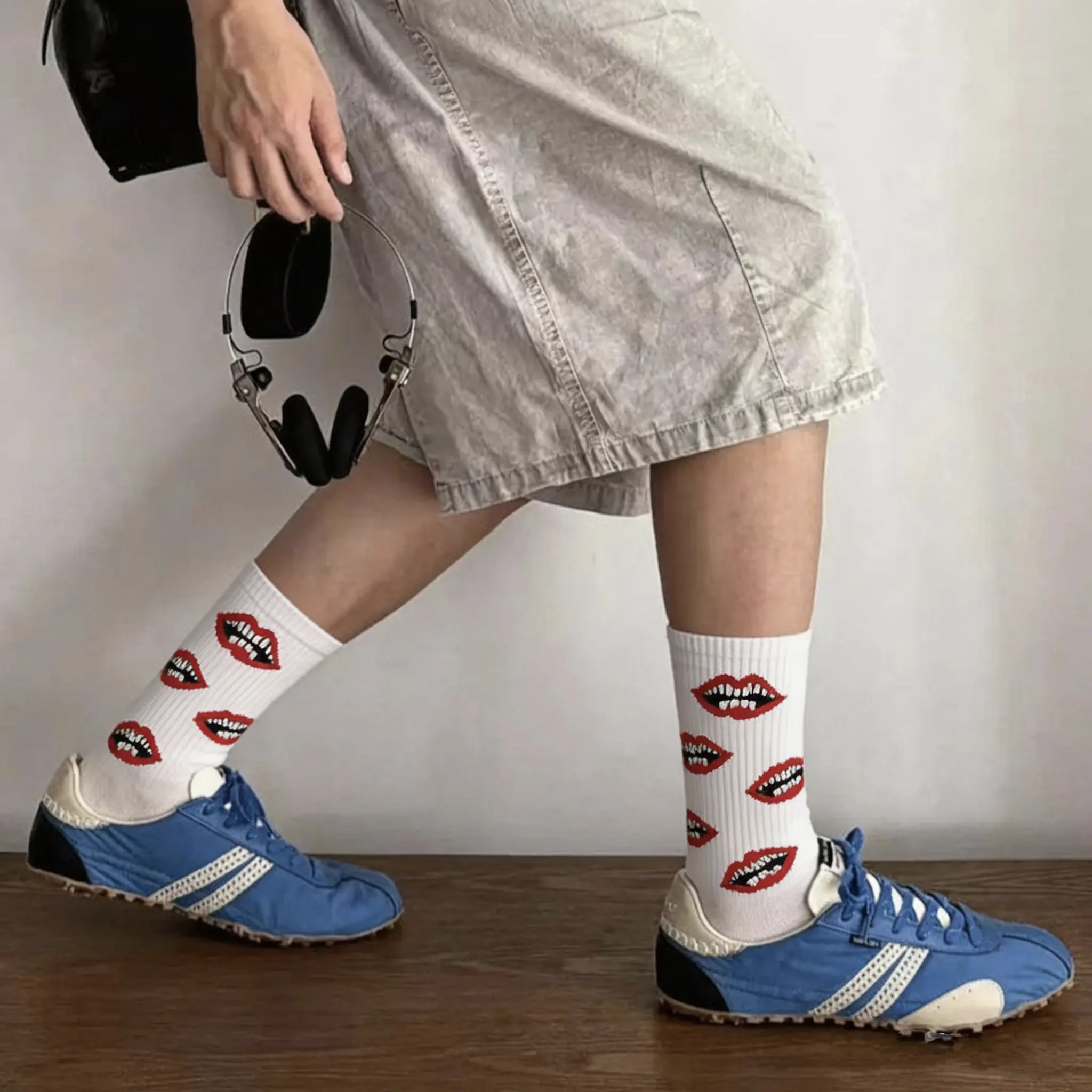 DripFeet bshc03 Men's Cotton Blend Graphic Character Mid-Calf Lip Print Socks - Casual Fashion Socks, Hip-Hop Style, Cozy, All Seasons, Durable, Ideal Holiday Gift for Daily Wear