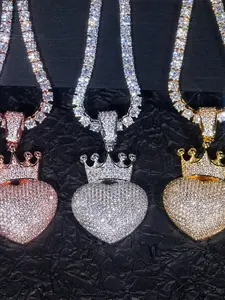 LYEECYEE Fashion Hip-Hop Jewelry Pendant Necklace, Crown Heart Pendant Necklace for Men, Hip-Hop Trendy Streetwear Accessory, the perfect gift for festivals and parties.