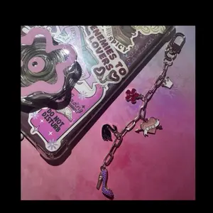 Kindle chain charms