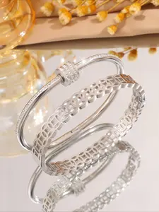 2pcs exquisite and fashionable stainless steel carved design bracelet, suitable for dating, is an ideal gift that can touch people's hearts