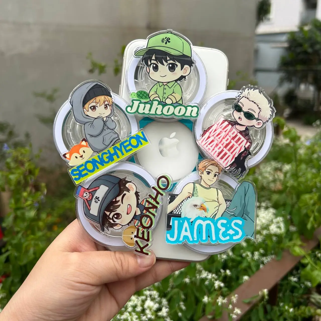 Kpop Chibi Idol MagSafe Phone Grip – Kpop Lover Gift