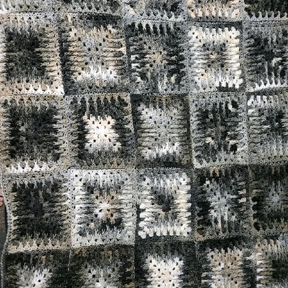 Mosaic crochet throw blanket. approx 50 x 70 in