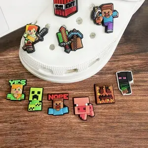 Pixel War Game Theme Hole Shoes, Shoe Charms, DIY Accessories, Perfect Gift for Birthdays and Festivals, 6pcs/12pcs Set