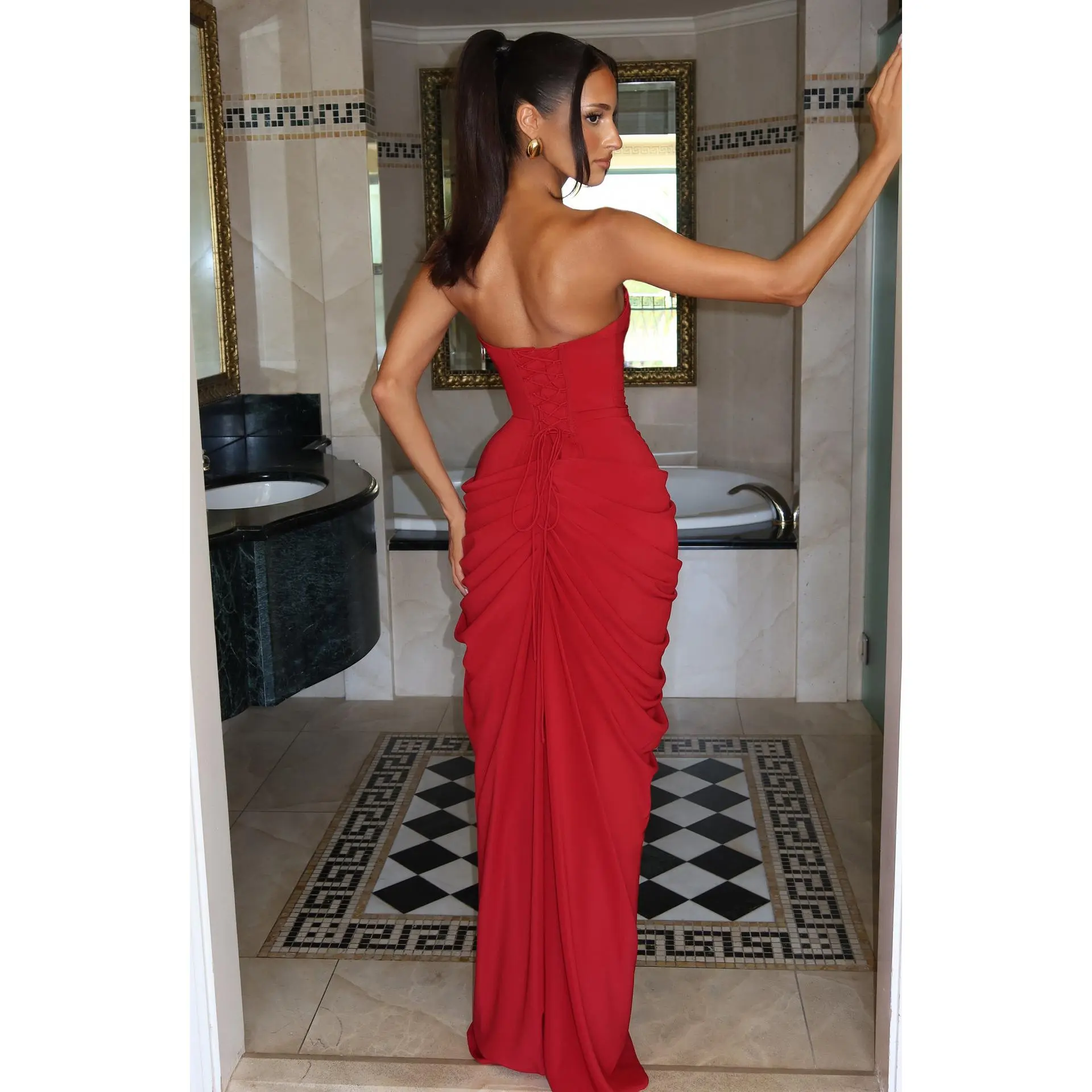 Wine red