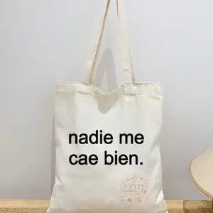 nadie me cae bien tote bag | 16x15