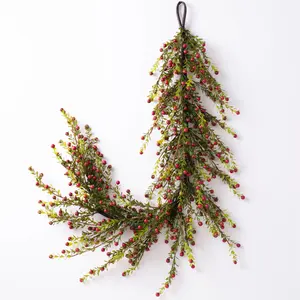 Wild Cranberry & Leaf Holiday Mantle Table Runner Garland