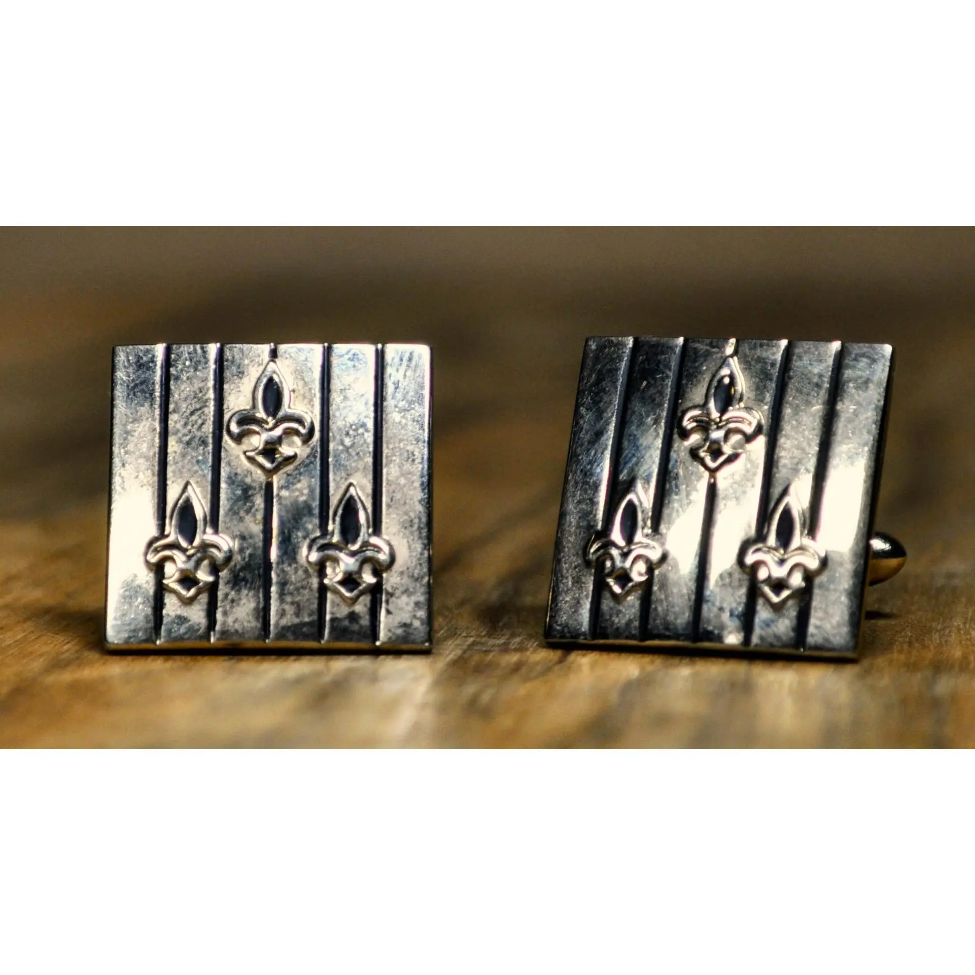 Elegant Swank Gold Toned Fleur de Lis Pattern Cufflinks Pair - Vintage Swank Signed Square Fleur de Lis Cufflinks