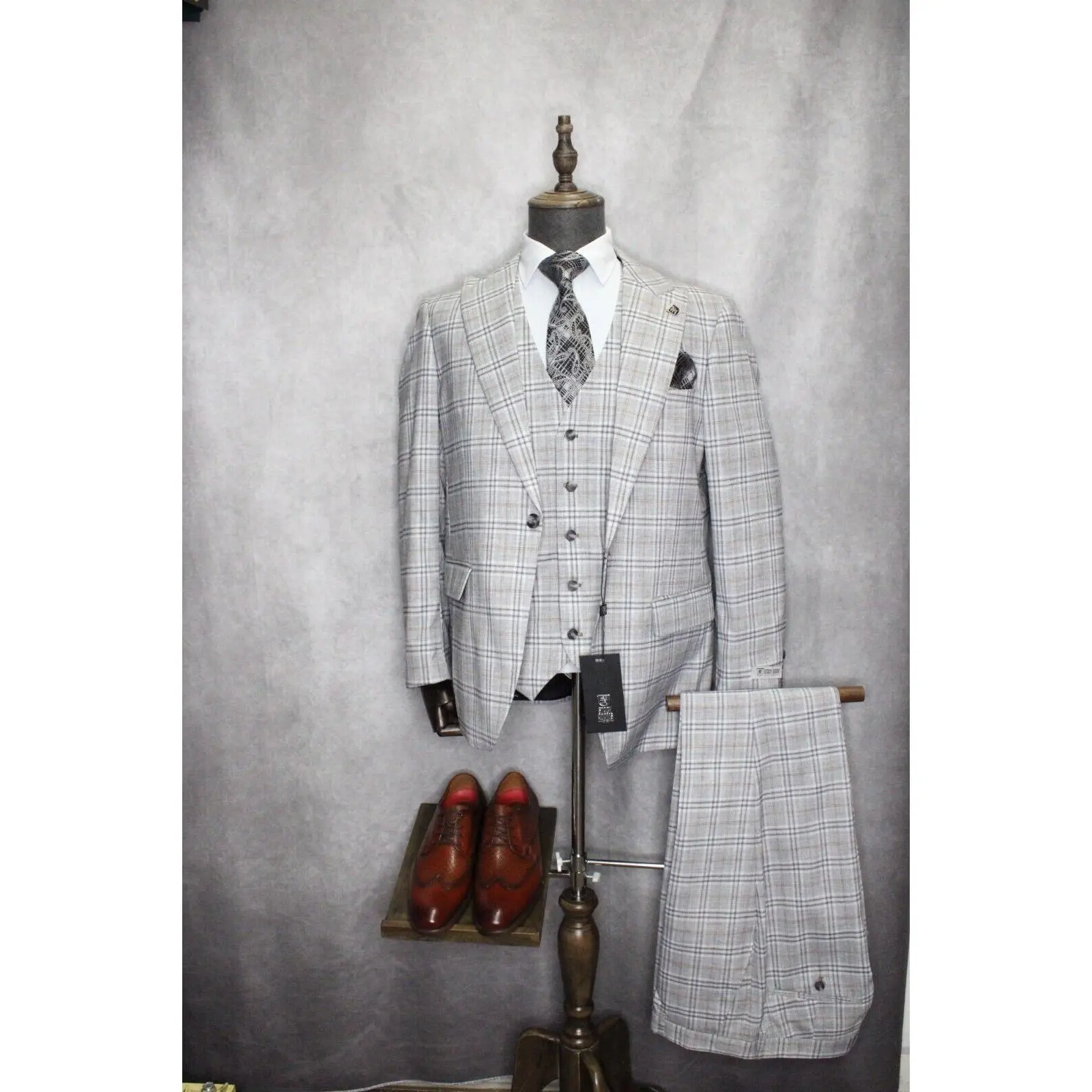 Men's Stacy Adams Hybrid 3PC  Grey and Brown Plaid Formal Suit SM18581-02