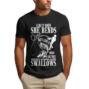 Funny "I Like It When She Bends Over" Fishing T-Shirt🎣 100% Cotton Bass Fishing Dad Tee.Sarcastic Humor Father's Day Gift.Trendy Oversized Graphic Top for Men, Soft Breathable Outdoor Apparel.Unique Gag Gift