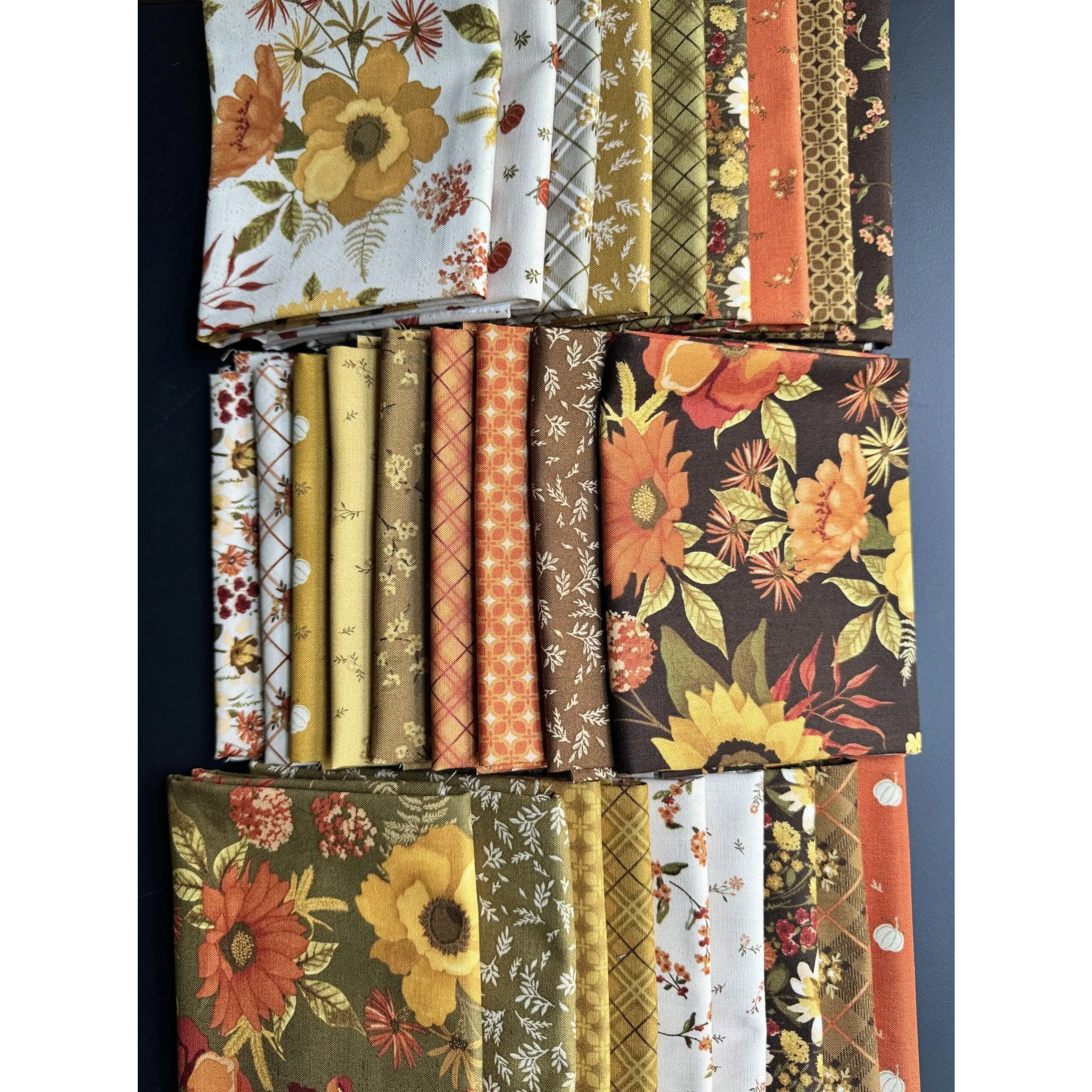 Bountiful Petite Fat Quarter Bundle