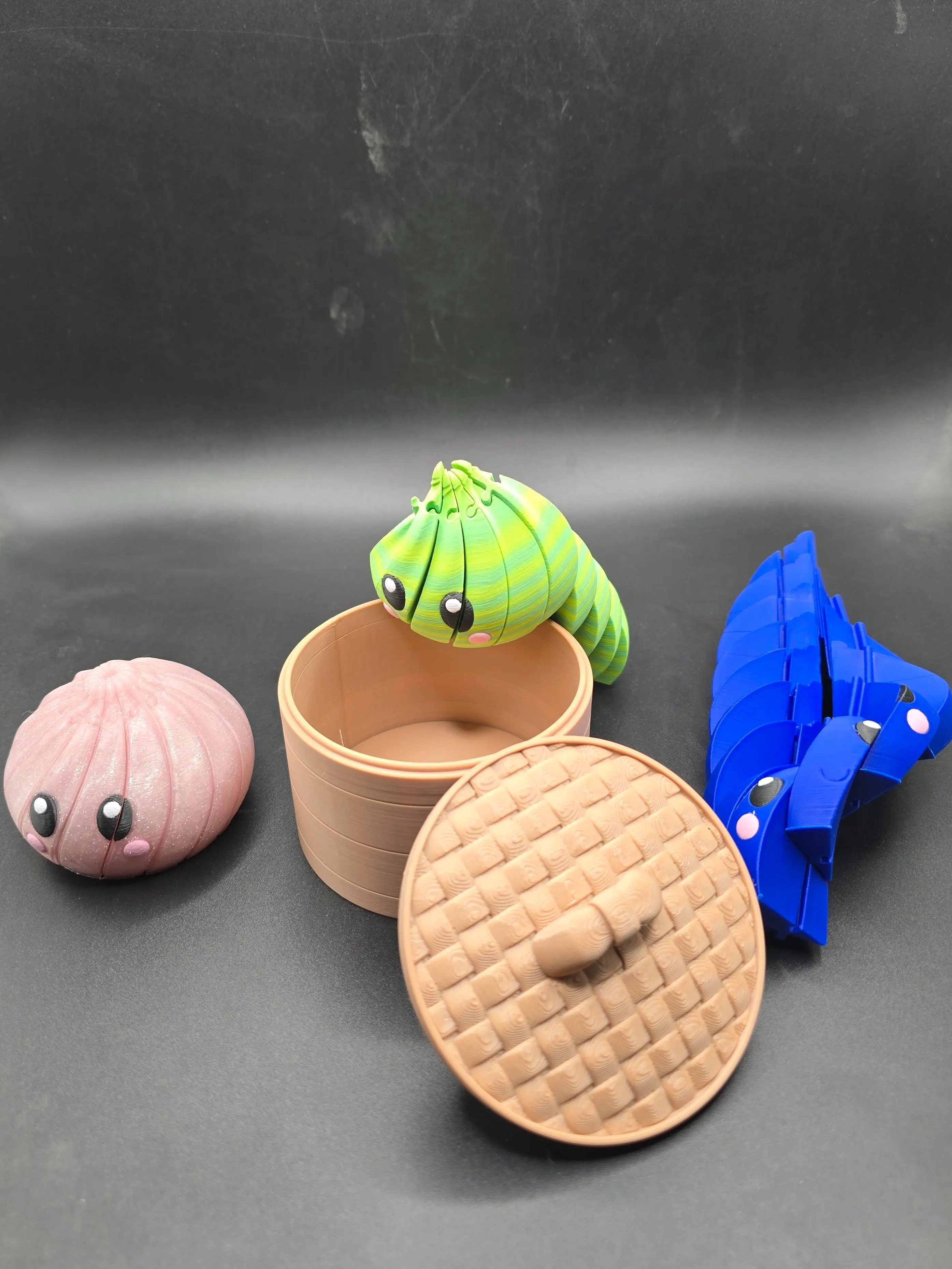 Mystery Articulating Dumpling in Basket – 3D Printed Collectible Fidget Toy with Rare Color Chase Variants