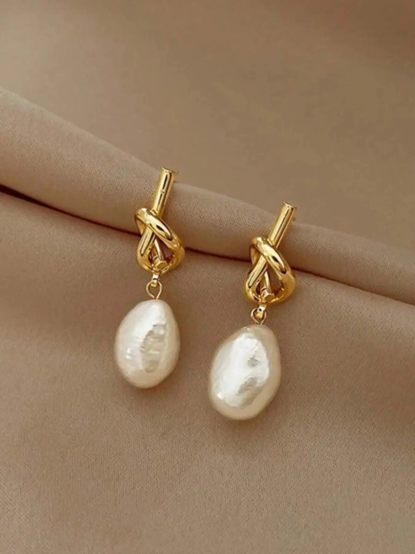 Elegant Minimalist Lightweight Construction Faux Pearl Pendant Drop Dangle Earrings Jewelry, Unique Pearl Accents, Water Drop Design, Knot Design, Perfect for Parties, Dates, Weddings & Daily Wear, Ideal Gift Choice