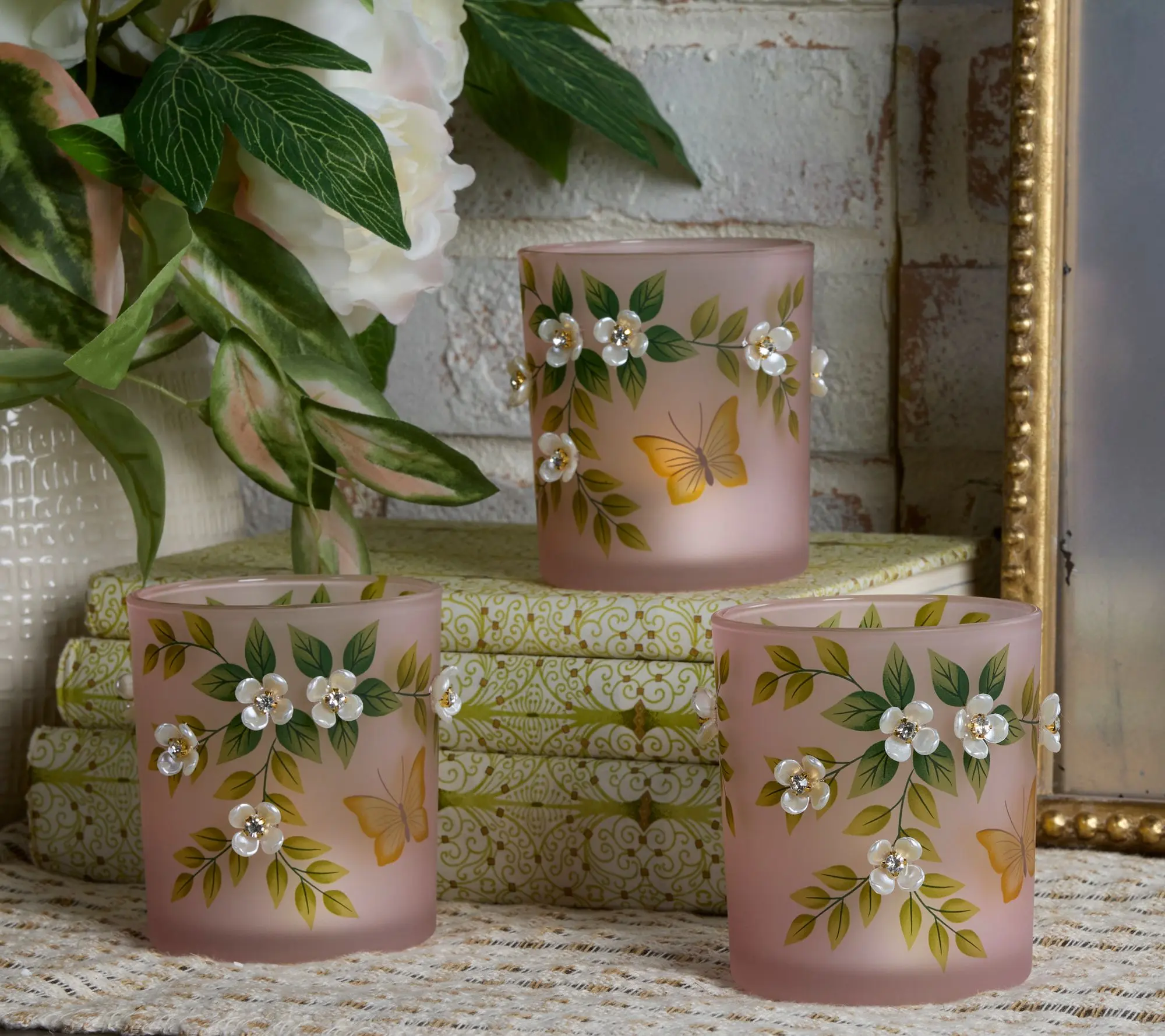 S/3 Illuminated Mini Hurricanes W/ Pearl Flower 4" Tealight by Valerie S/3 Illuminated Mini Hurricanes W/ Pearl Flower 4" Tealight by Valerie