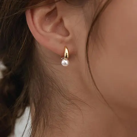 Faux Pearl Decorated Hoop Earrings, Hoop Shape Earrings, Statement Minimalist Hoops, Elegant Minimalist Earrings, Fashionable Earrings for Women & Girls, Trendy All-match & Exquisite Jewelry for Birthday Gift, Casual Trendy Jewelry
