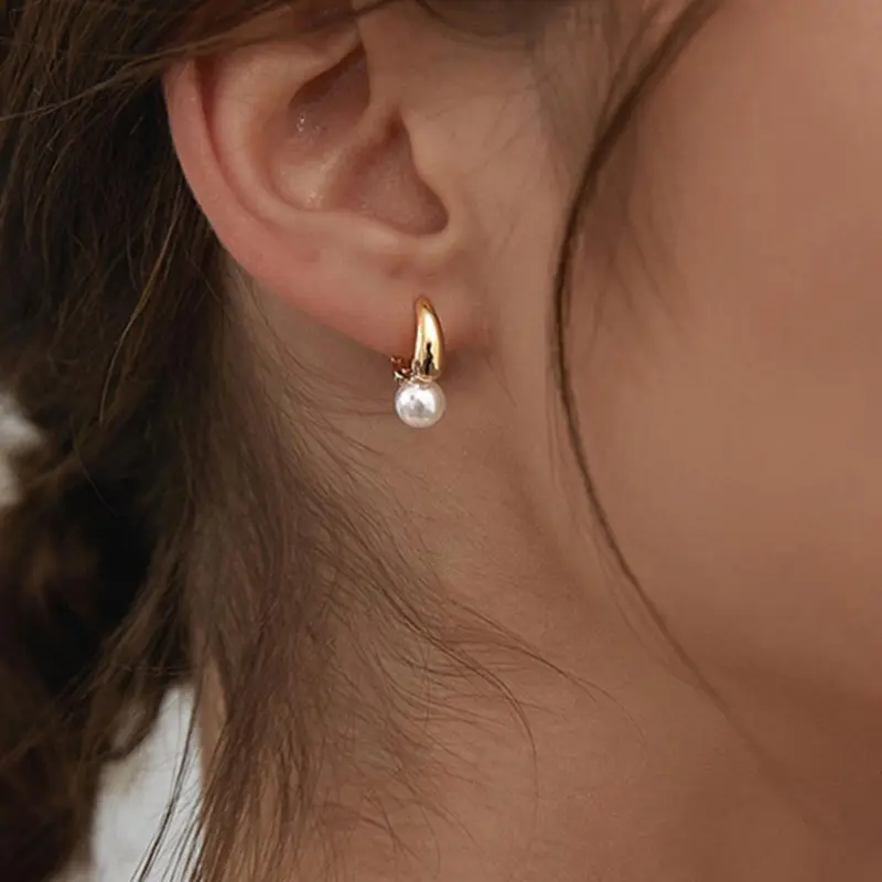 Faux Pearl Decorated Hoop Earrings, Hoop Shape Earrings, Statement Minimalist Hoops, Elegant Minimalist Earrings, Fashionable Earrings for Women & Girls, Trendy All-match & Exquisite Jewelry for Birthday Gift, Casual Trendy Jewelry