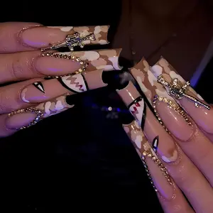 24 Pcs Long Square Nails, Camo Print, 3D Metal Gun Decor, Shark Mouth Edge, Chain, Glossy False Nails, Reusable, Party Ready
