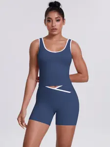Women's Sports Suit, Contrasting Color Tight Vest & Cross Waist Shorts Set, Soft Moisture Absorbing Slim Yoga Suit 2-piece Set, Running Training Pilates Suit