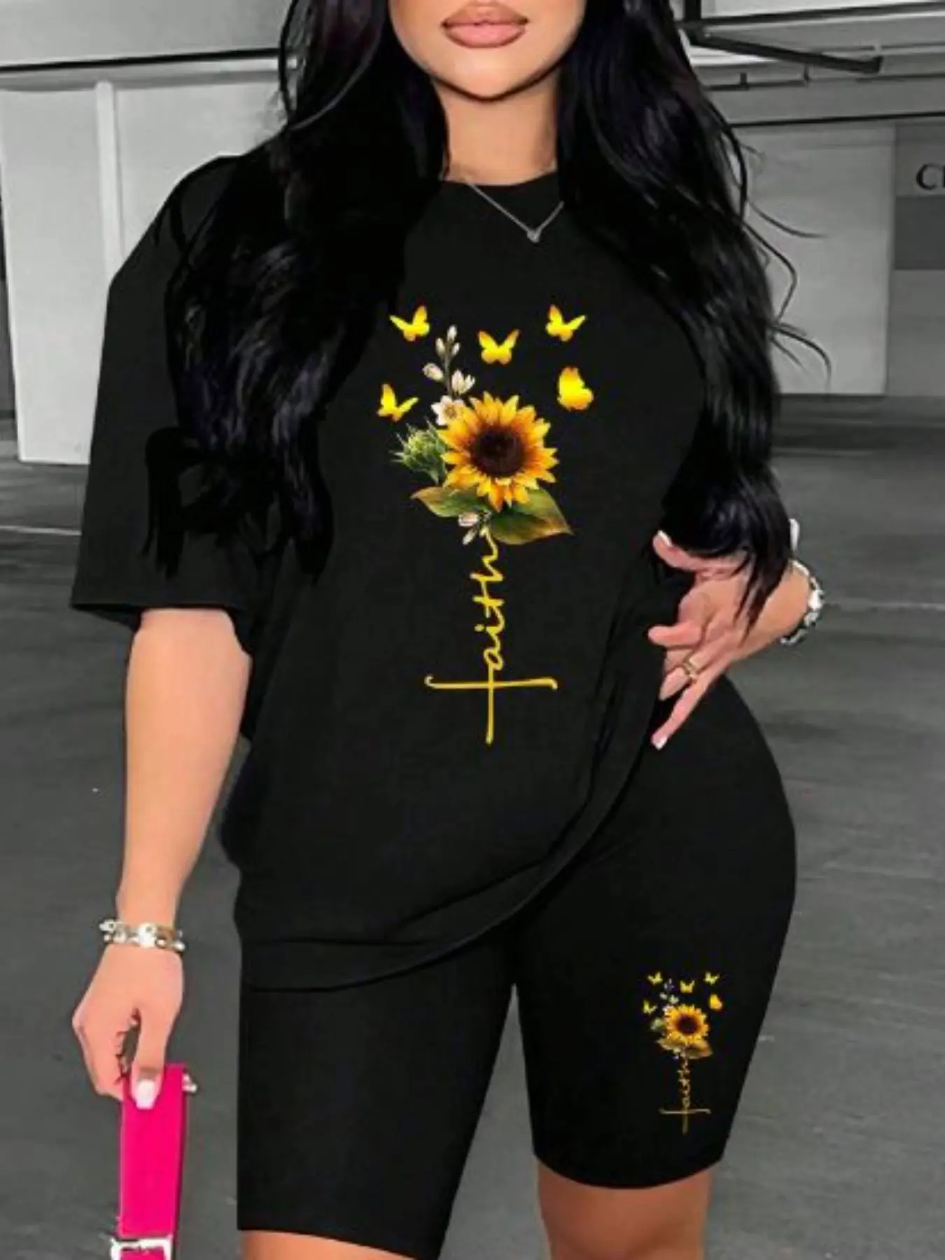 Women's 2-Piece Casual Chic Set, Floral Butterfly & Sunflower Print Round Neck Short Sleeve T-Shirt and Shorts, Fitted, Casual, Above Knee, Summer Matching Set, Summer Fashion, Womenswear