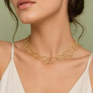 Elegant Gold Tone Interlocking Circle Choker Necklace for Women's Fashion Accessory