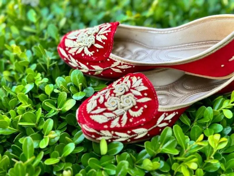 Embroidered Velvet Juttis – Royal Duo (Red & Black) Footwear Flat