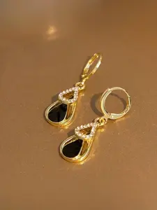 Luxury diamond-encrusted teardrop earrings for women, sophisticated black openwork double-layer ear cuffs