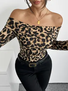 Women's Sexy One-Shoulder Leopard Print Slim-Fit Long Sleeve T-Shirt, Casual Fashion Top for Spring & Fall, Comfortable Daily Wear
