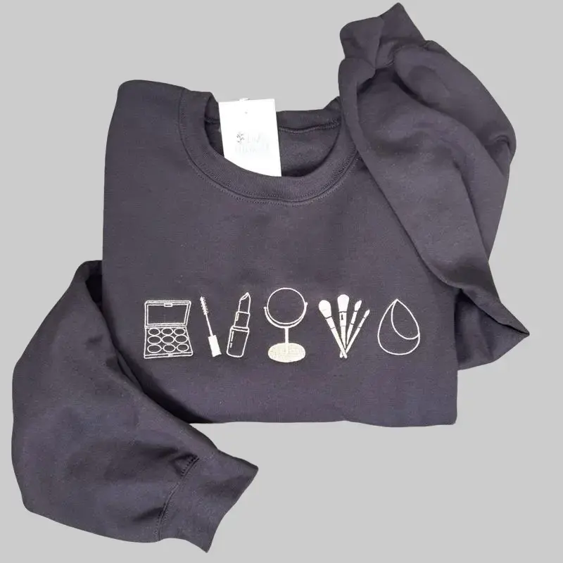Makeup artist icon crewneck | MUA makeup crewneck | neutral aesthetic Comfort Pullover Casual Comfortable Sweatshirts for makeup artists. MUA gift
