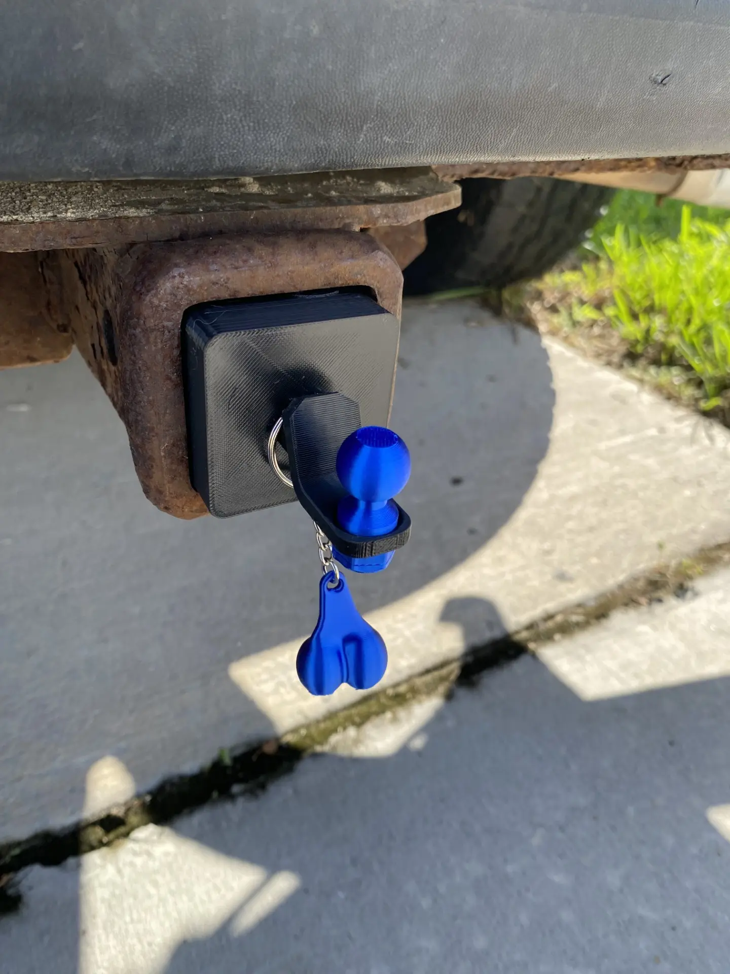 Mini Hitch - 2inch Standard with Matching Nutz for 2-inch Receivers Mini Hitch - 2inch Standard with Matching Nutz for 2-inch Receivers