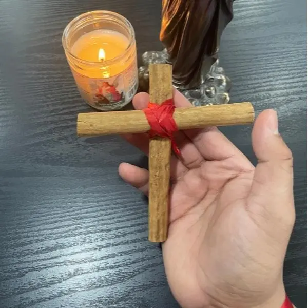 Cinnamon Cross