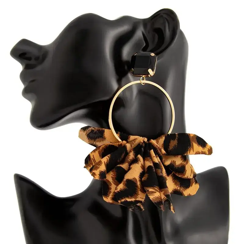1 Pair Leopard Print Fabric Statement Earrings - Sexy Vacation Style, Large Circle Drop Earrings with Iron Ear Needle, Fashionable Unique Design for Banquets and Music Festivals 1 Pair Leopard Print Fabric Statement Earrings - Sexy Vacation Style, Large Circle Drop Earrings with Iron Ear Needle, Fashionable Unique Design for Banquets and Music Festivals